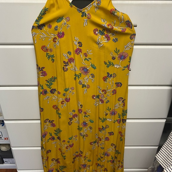 Dresses & Skirts - Old Navy summer dress size S